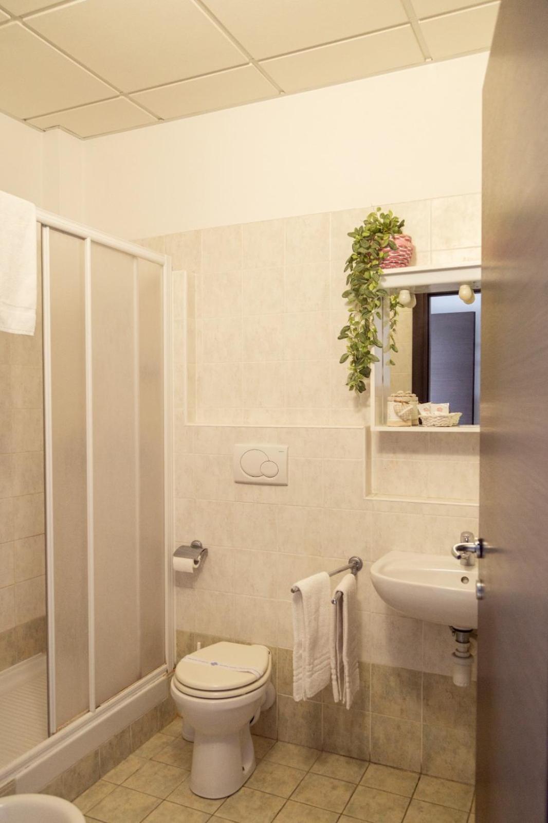 Il Chiesino Hotel Pontedera Bagian luar foto